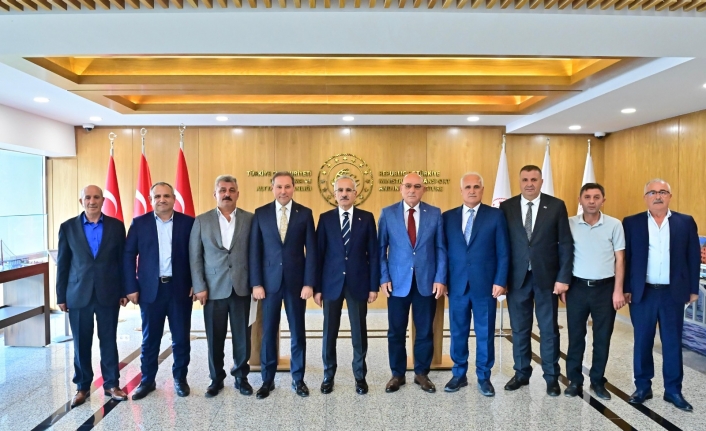 TESOB BAŞKANI KARA VE ODA BAŞKANLARI BAKAN URALOĞLU İLE GÖRÜŞTÜ