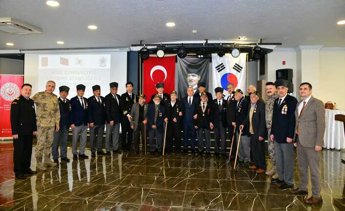TRABZON VALİSİ AZİZ YILDIRIM KORE GAZİLERİYLE BİR ARAYA GELDİ