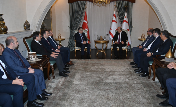 BAŞKAN GENÇ VE TRABZON HEYETİ KKTC CUMHURBAŞKANI ERSİN TATAR’I ZİYARET ETTİ