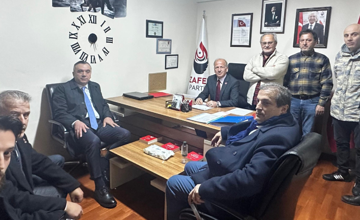İYİ PARTİ TRABZON MİLLETVEKİLİ YAVUZ AYDIN’DAN ZAFER PARTİSİ’NE DESTEK ZİYARETİ