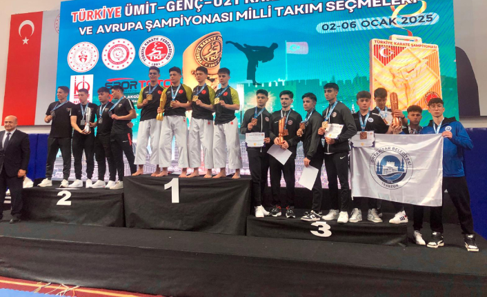 ORTAHİSAR BELEDİYESİ KARATE TAKIMI, ANKARA’DAN 5 BRONZ MADALYAYLA DÖNDÜ