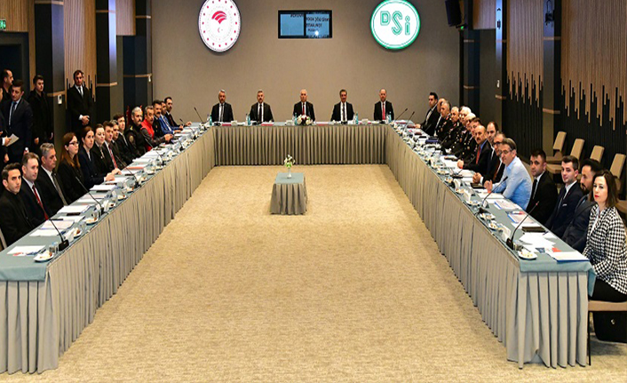DÜZENSİZ GÖÇLE MÜCADELE KOORDİNASYON TOPLANTISI  GERÇEKLEŞTİRİLDİ