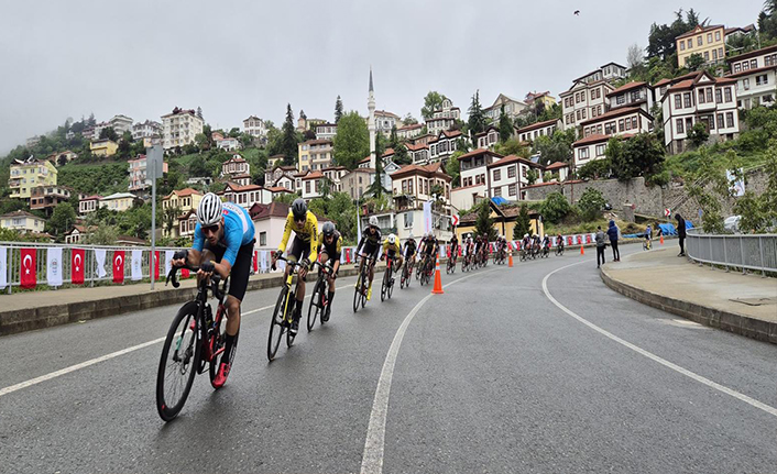TÜRKİYE KUPASI 4. ETAP YOL YARIŞI TRABZON’DA NEFES KESTİ