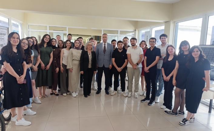 Geleceğin Mühendislerinden Yenilikçi Projeler: “Düşünden Gerçeğe” Bitirme Projesi Sergisi 19. Kez Düzenlendi