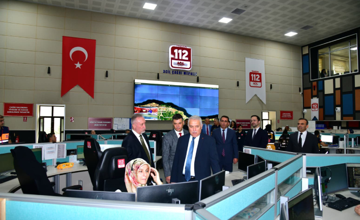 12 ACİL ÇAĞRI MERKEZİ'Nİ ZİYARET EDEREK İNCELEMELERDE BULUNDU