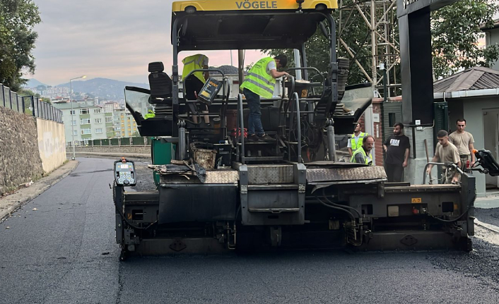 18 İLÇESİNDE YOLLAR YENİLENİYOR