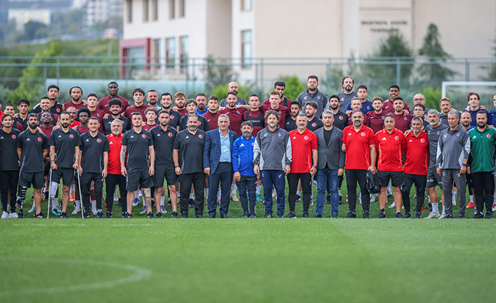 TEKKE BAŞARILAR DİLEDİ
