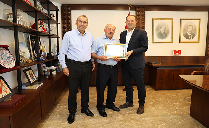 YILIN AHİSİ BAŞKAN EKİM'İN MİSAFİRİ OLDU