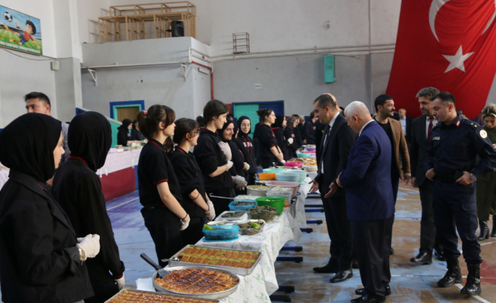BİR KERMES, BİN UMUT”  SLOGANIYLA GAZZE’NİN YANINDA OLDULAR