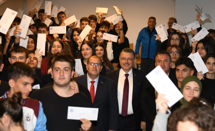 DAHA GÜZEL BİR GELECEK İNŞA EDECEKSİNİZ