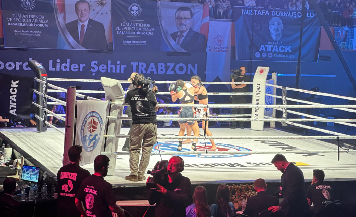 EFSANE ANTRENÖR DURMUŞOĞLU ANISINA UNUTULMAZ GECE