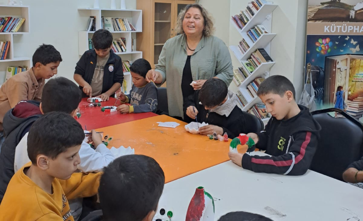 GAZZE'DE HAYALLERİ YOK EDİLEN ÇOCUKLARIN SESİ İÇİN BOYADILAR