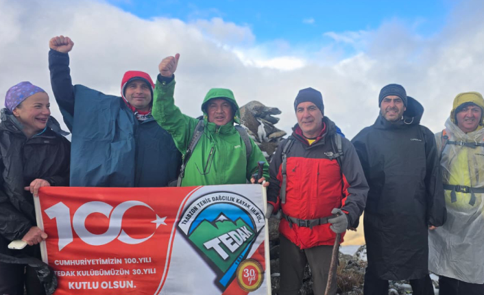 VIZVIZ TEPESİ YÜRÜYÜŞÜ BAŞARIYLA TAMAMLADI