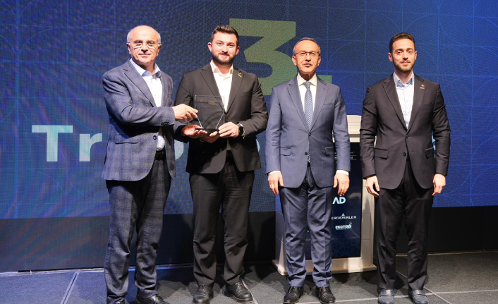 MUTLU AYAN: “BU BAŞARI, VİZYONER BİR EKİP ÇALIŞMASININ SONUCUDUR”