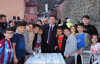 BAŞKAN KAYA: “BAYRAM, BÜTÜN ÇOCUKLARIMIZIN YÜZÜ GÜLÜYORSA BAYRAMDIR”