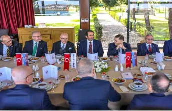 KAFKAS: "FUTBOLUN FUTBOLDAN UZAKLAŞTIĞI BİR SEZON YAŞIYORUZ"