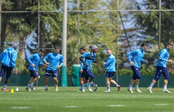 TRABZONSPOR HIZ KESMEDEN İDMANLARA BAŞLADI