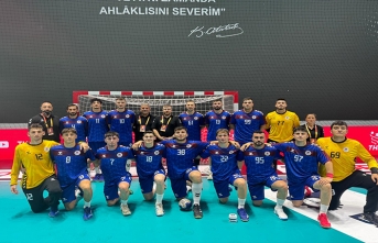 BÜYÜKŞEHİR HENTBOL TAKIMI KUPADA TUR ATLADI