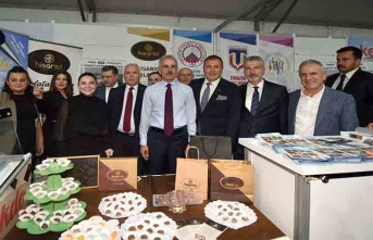 BAŞKAN ÇELEBİ BAKAN URALOĞLU'NA DOSYA SUNDU