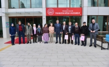 HUZUREVİ SAKİNLERİNİN YENİ YILINI KUTLADILAR