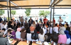 BAŞKAN GENÇ, SINAV ÖNCESİ GENÇLERİ YALNIZ BIRAKMADI