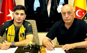 İstanbulspor Trabzonspor'dan bir transfer daha yaptı