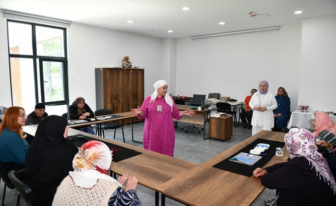 HUZUREVİ SAKİNLERİ HÜNERLERİNİ GÖSTERDİ