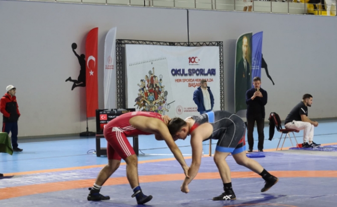 MİNDERDE ZİRVE MÜCADELESİ