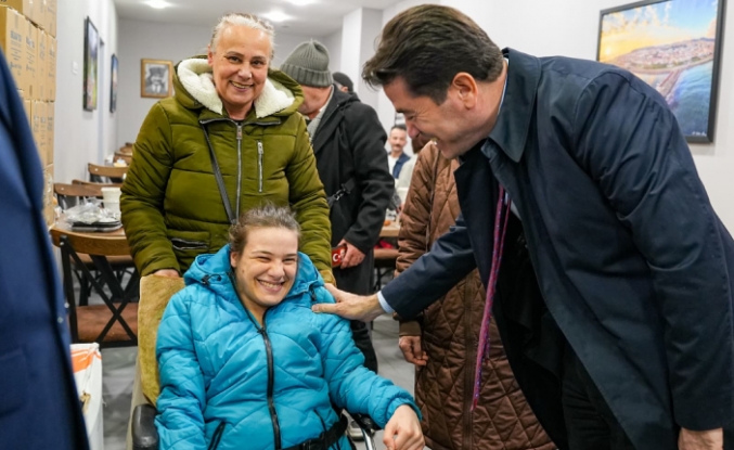 "HERKESE HAYIRLI VE BEREKETLİ BİR RAMAZAN DİLİYORUM"