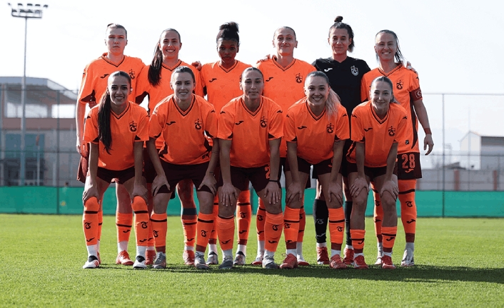 BİLEĞİ 10 MAÇTIR BÜKÜLMÜYOR