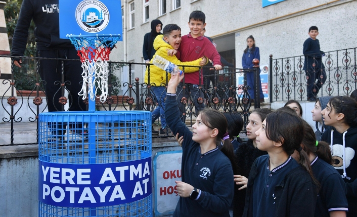‘YERE ATMA, POTAYA AT’ PROJESİYLE ÇOCUKLARA GERİ DÖNÜŞÜM BİLİNCİ AŞILANIYOR