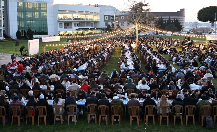 KTÜ’DE “HEP BİRLİKTE AYNI SOFRADA” İFTAR BULUŞMASI GERÇEKLEŞTİRİLDİ