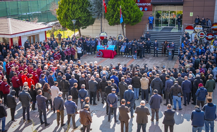 ORHAN KAYNAK İÇİN TÖREN DÜZENLENDİ