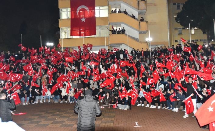 KAMPÜSTE “OMUZ OMUZA” MAÇ HEYECANI